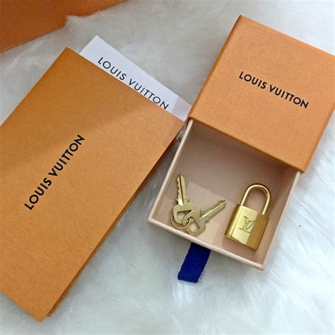 fake lv lock|louis vuitton s locks.